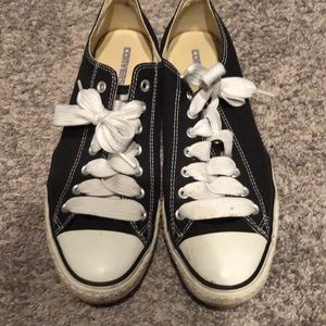 Used Converse low top chucks